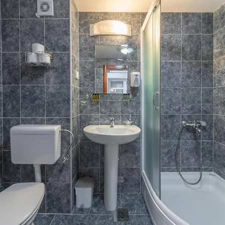Apartment R Club Old Town Budva